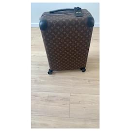Louis Vuitton-Louis Vuitton skyline suitcase 55-Black